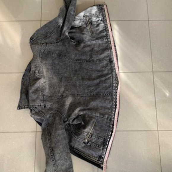 GUESS 1981 black denim jacket small size - Picture 6 of 7